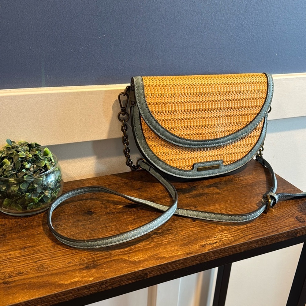 Simply Noelle Island Purse light matte blue slim